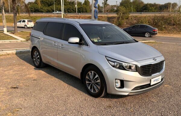 KIA CARNIVALE EX 2.2L