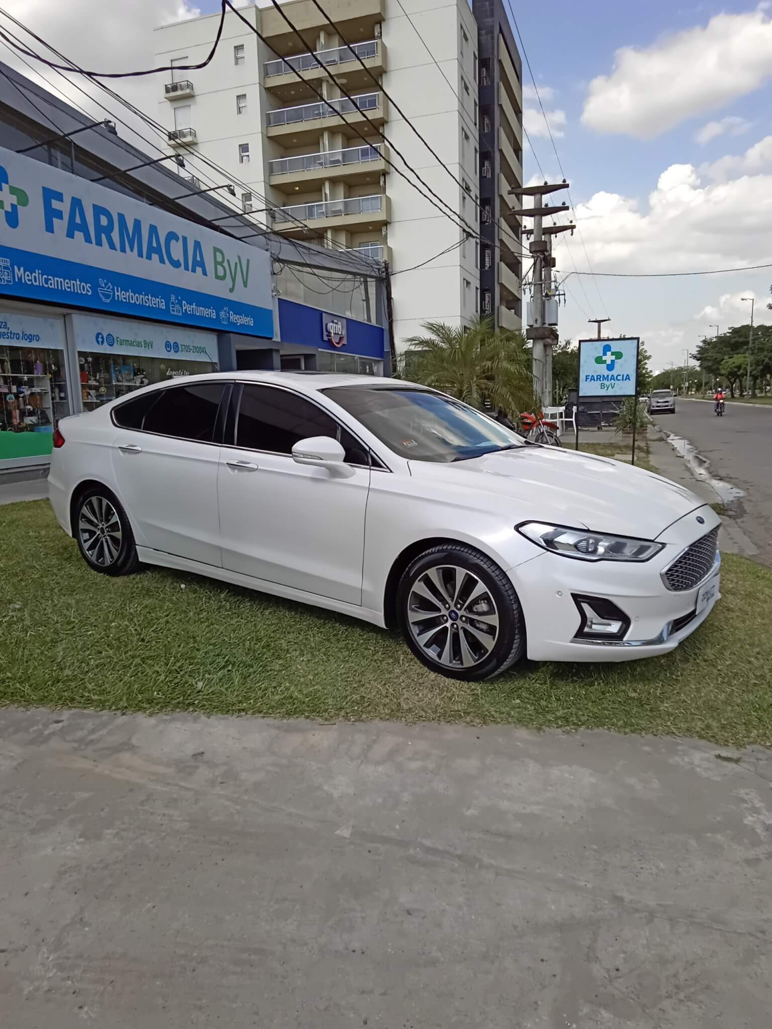 Ford Mondeo Titanium 2.0L