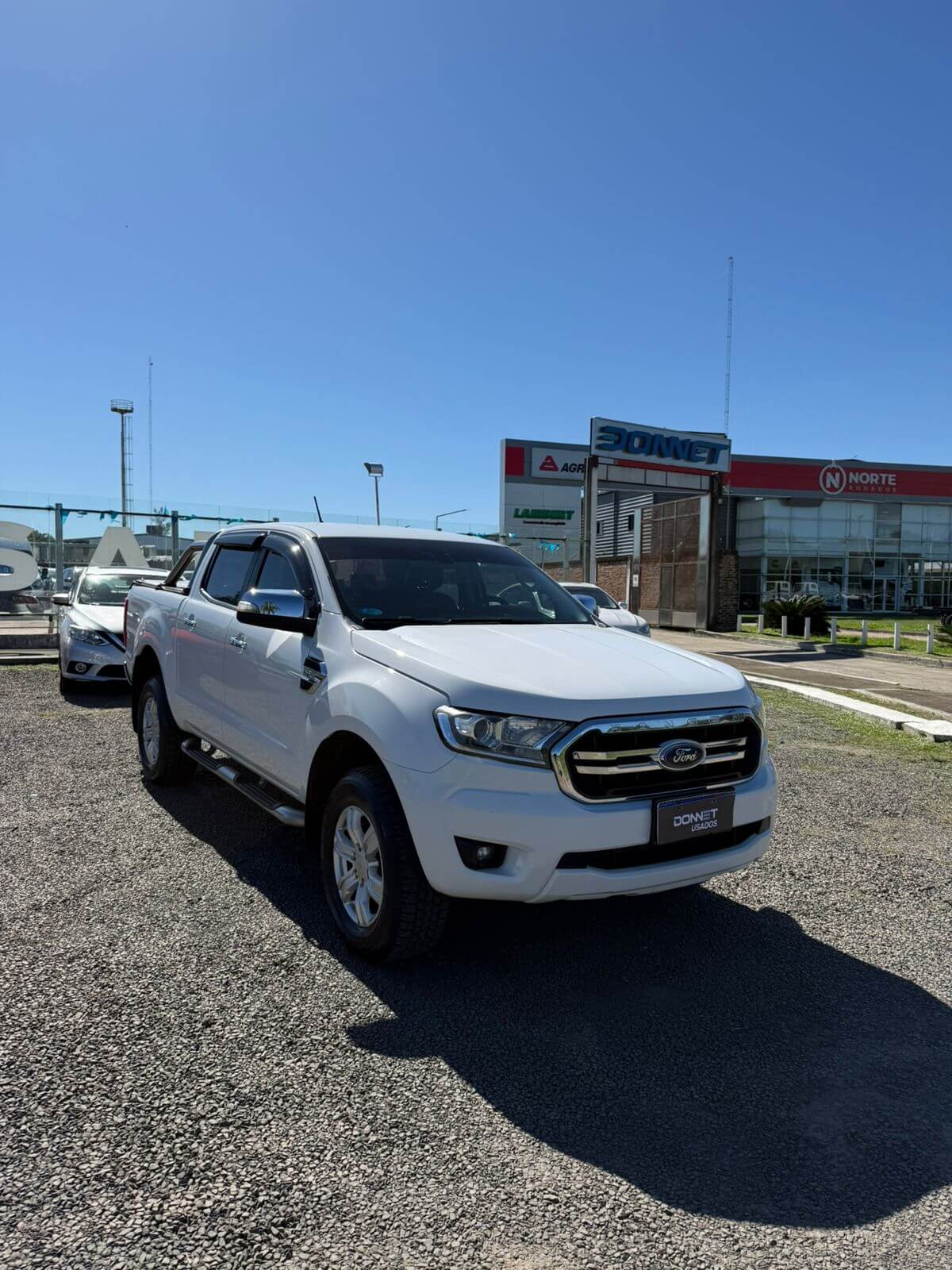 Ford Ranger XLT DC 3.2 4X2 MT 2020